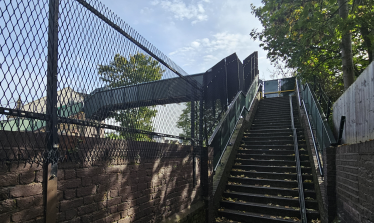 Mays Hill Road Rail foot bridge 